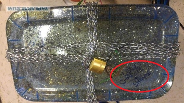 Упаковка подарка для брата