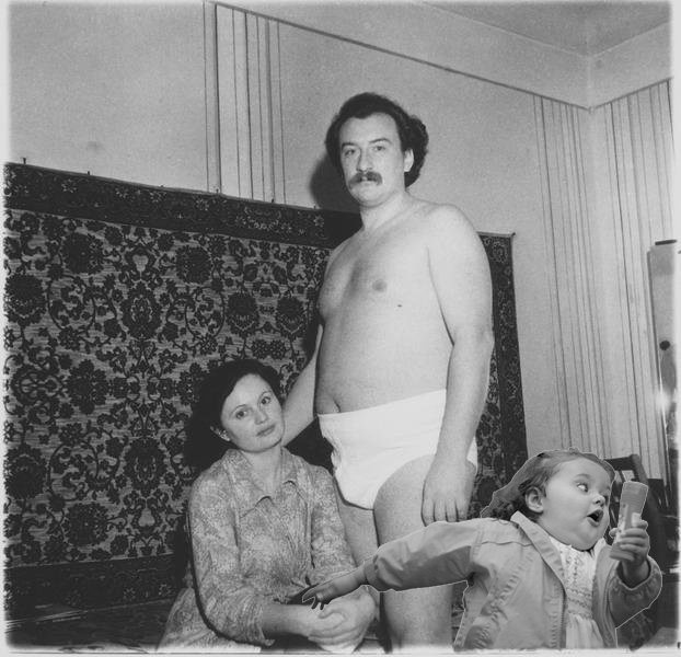 Пабло Эскобар с супругой у родственников в Саратове. 1983 год