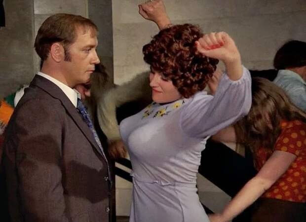 Танцуют все!