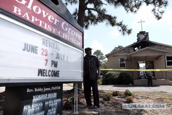 В США массово горят "черные" церкви