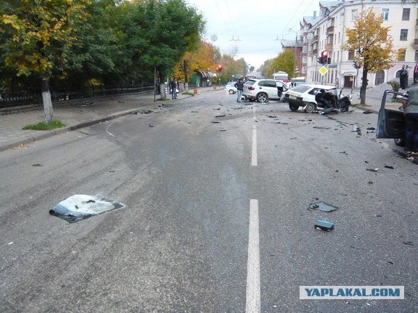 Как власти Кирова защищают "мажора" на BMW X5