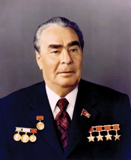 Почему наши женщины постоянно говорят про настоящих мужчин, при этом всегда умалчивают о настоящих женщинах