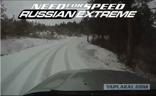 Отличный дрифт на узкой дороге