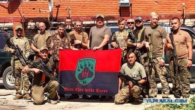 Только я нахожу рубашку #Zelensky любопытной?
