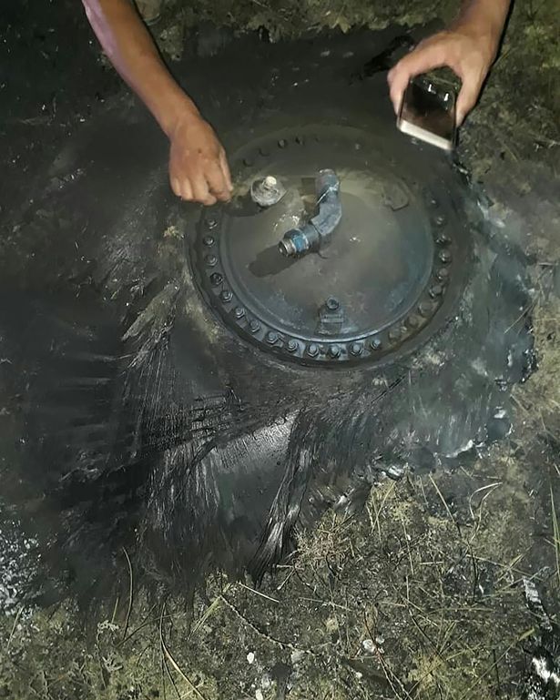 В Казахстане упали обломки космического мусора. Кто из Яповцев определит что это?