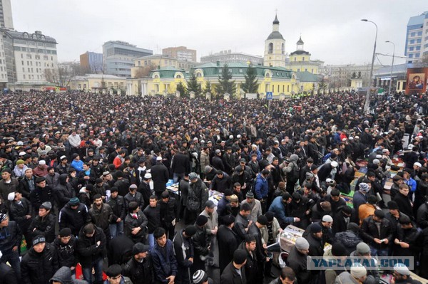 Почему все едут в Москву?