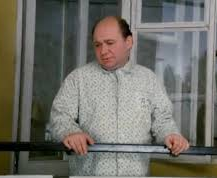 Не пиз**астрадание, но не понимание этих сорокапятилетних "девушек". Не кочет! Из Жизни!