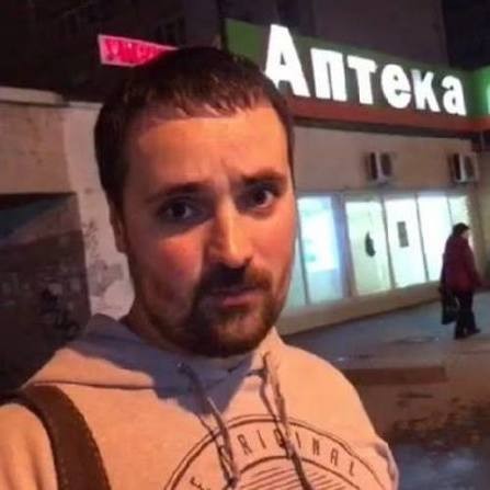 Девчонки, чей мачо?