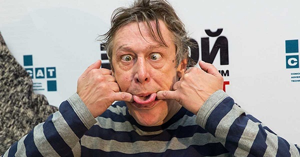 Пьяный Михаил Ефремов со сцены посылал самарскую публику нах‍