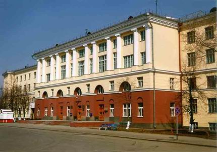 Почему нет штрафов за плевки на улицах?