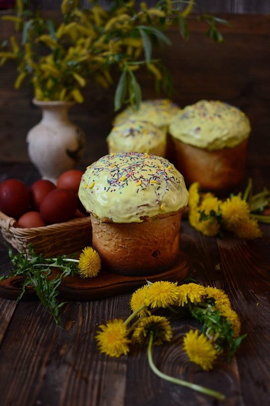 Пасхальный стол. Кулинары поздравляют!