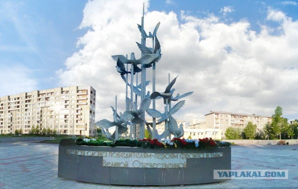 10 самых веселых памятников в России