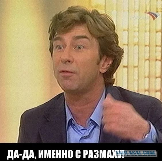 В Новосибирске пенсионер ударил девушку за курение в подъезде