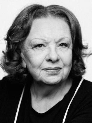 Умерла народная артистка России Наталья Тенякова. Об этом сообщает МХТ имени Чехова. 