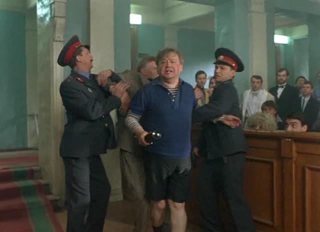 МИЛИЦИЮ с праздником!