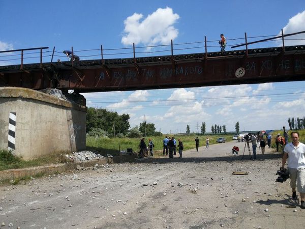 В Запорожской области Украины взорван мост
