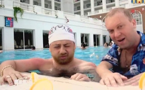 Вода в олимпийском бассейне в Рио позеленела за один день