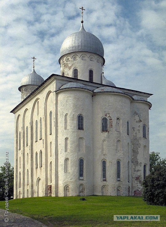 Здания занесенные грунтом