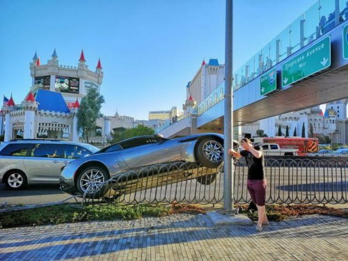 А из нашего окна хрень какая то видна – невероятные ситуации подсмотренные в окно автомобиля