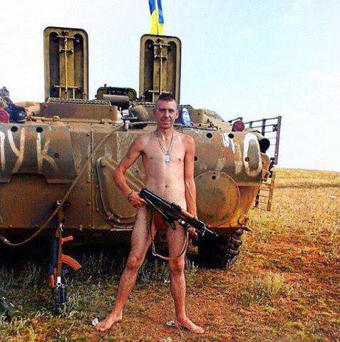 Группа солдат ВСУ и наёмников попала под обстрел.