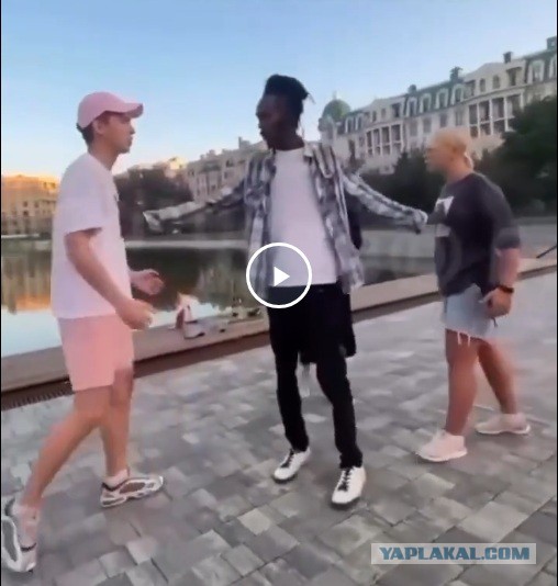 Попытался остановить драку
