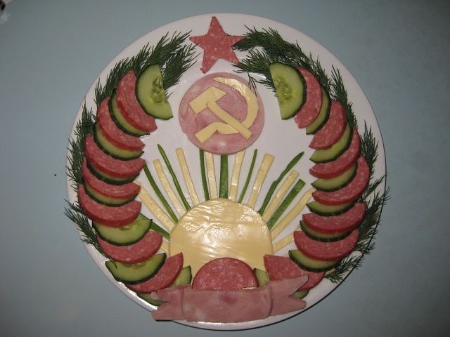 Как кормить немца, если ты русская.