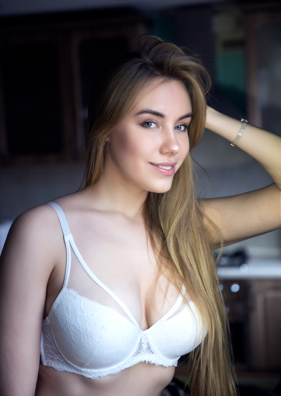 Люблю я женщин в белом