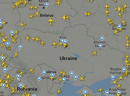 Украина наложила арест на 44 российских самолета, летавших в Крым