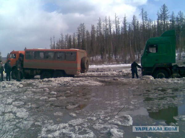Дороги России:  автозимник.
