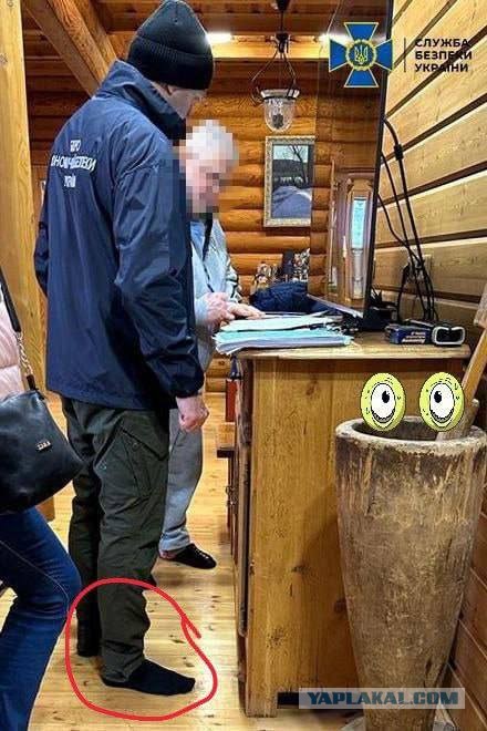 К олигарху, миллиардеру и депутату Игорю Коломойскому пришла СБУ с обысками