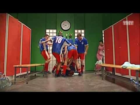 В Японии команда забила два гола с центра поля за минуту