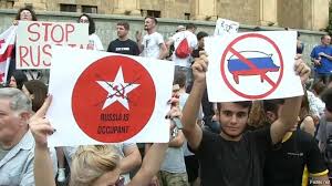 Страны ЕС прекратили пропуск автомобилей, зарегистрированных в России и Беларуси