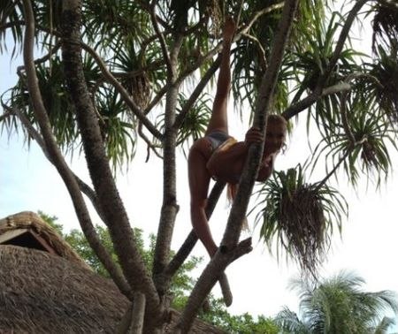 И чего это Волочкова вытворяет?