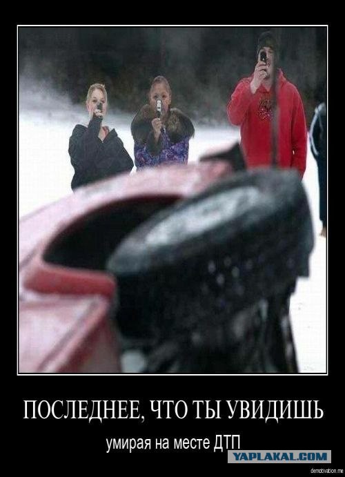 В Тульской области попал в ДТП грузовик с краской.