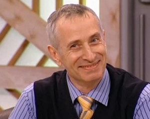 Конституцию не изучают в школе?