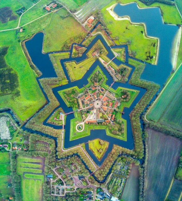 Самые красивые исторические замки.