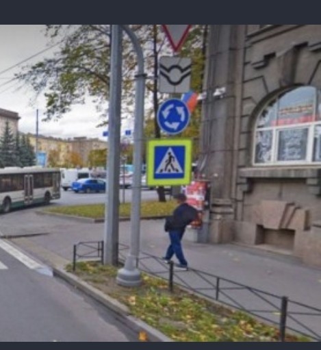 Не зря инспекторы заранее люстру включили