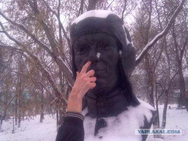 Памятник воину-интернационалисту