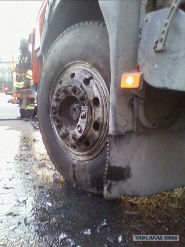 Купил мотик и на 200км/ч в поливайку влетел...