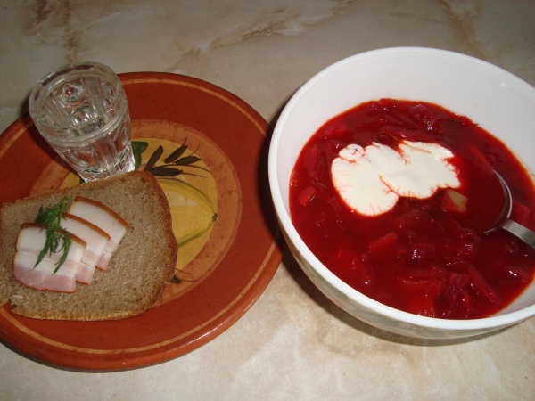Летний борщ