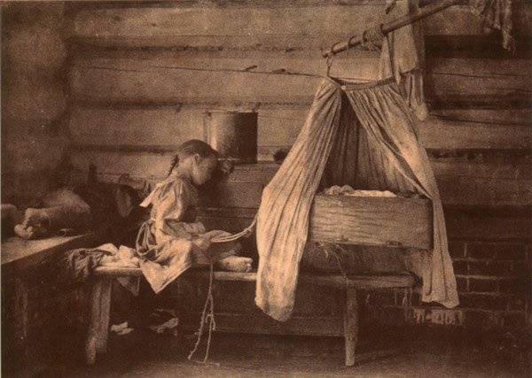 Российская империя в фотографиях. Детство.