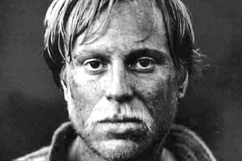 Фото актеров и музыкантов, из которых харизма плещет через край