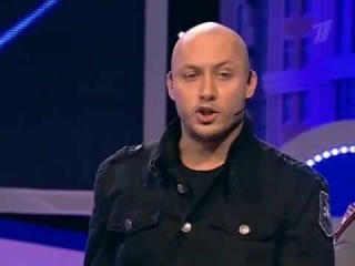 Ветер сделал свадьбу еще более веселой и зрелищной