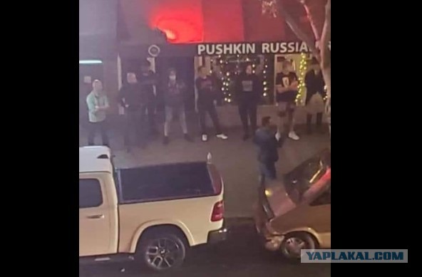 С сицилийцами не забалуешь, они свинца жалеть не будут ...