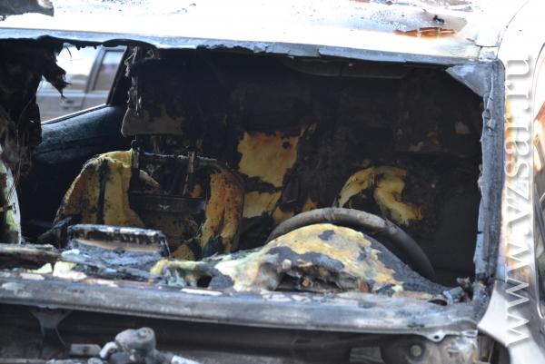 В Саратове сожгли Lexus гендиректора ЖЭКа