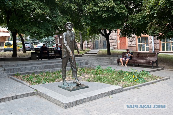 Сядь со мною рядом!