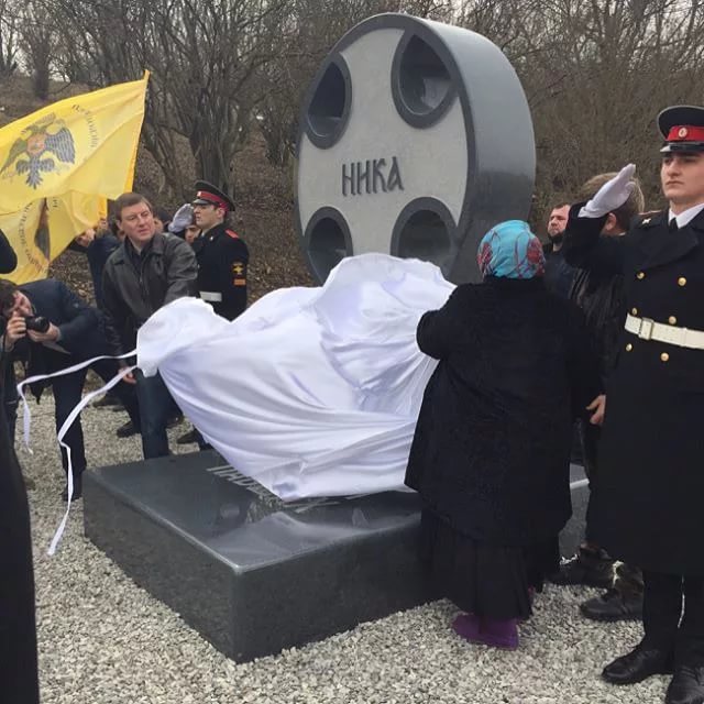 Памятник Русскому Солдату в Грозном - Героям чеченской войны