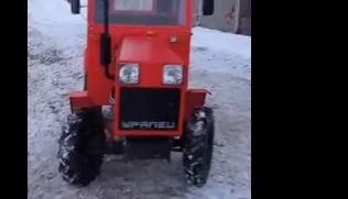 Китайцы научили челябинцев делать трактора!