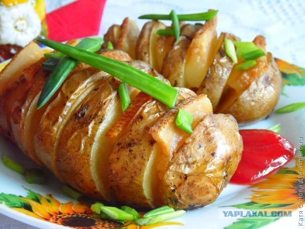 Куриная голень горячего копчения. С картошкой.