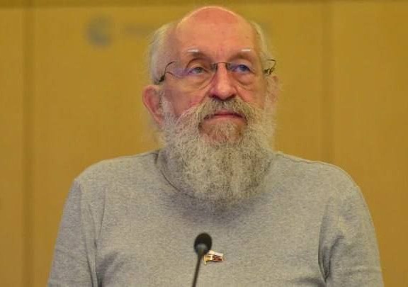 Слуцкий: экс-главу узбекской диаспоры Исмаилова проверят после слов о России